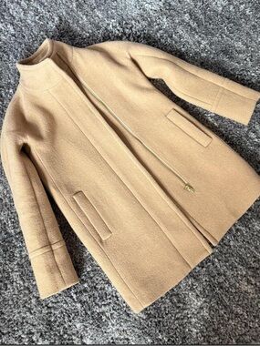 J. Crew Coat in Italian Stadium-Wool / Size 00